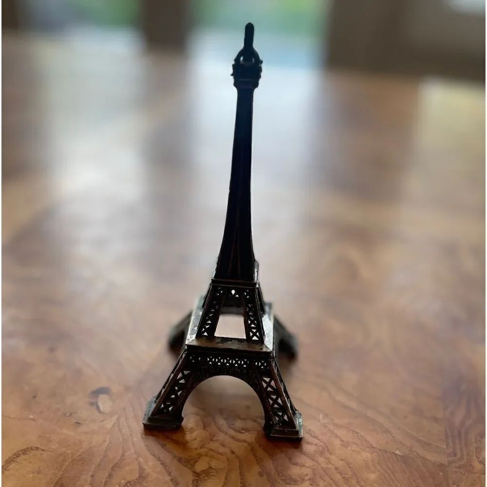 Eiffel Tower Souvenir!
